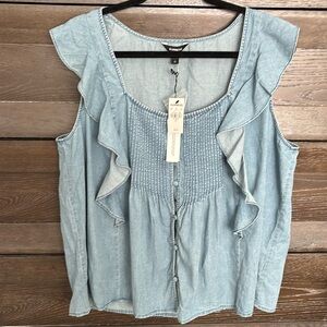 EXPRESS sleeveless button down denim blouse. Women’s XL. NWT
